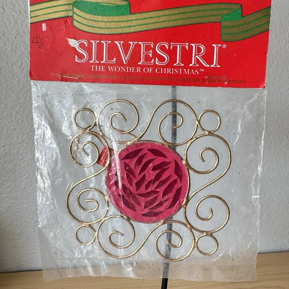 Vtg 90s Scroll Christmas Ornament Gold Tone Filigree Red Sun Catcher 1991 Nos 4